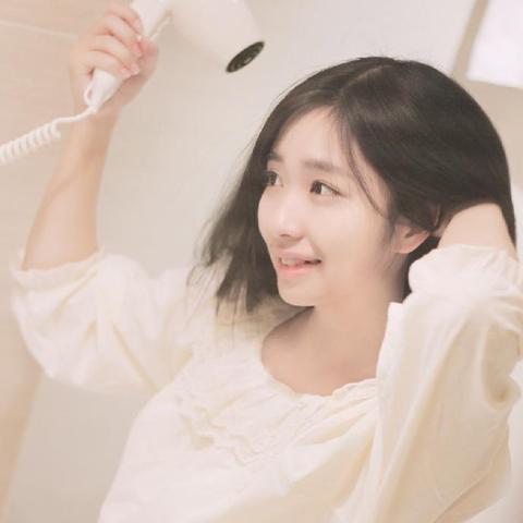 探索早安少女组历代成员的魅力与贡献：从出道到现在的青春记忆