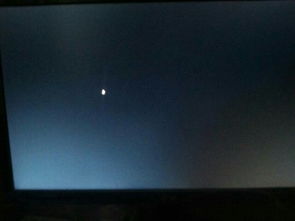 (电脑开机黑屏只显示鼠标怎么回事)电脑开机黑屏只出现鼠标光标，如何解决这一常见故障问题？