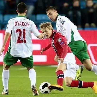 (热血电竞文小说)免费阅读：热血电竞故事，挑战极限，挑衅传统，超越自己