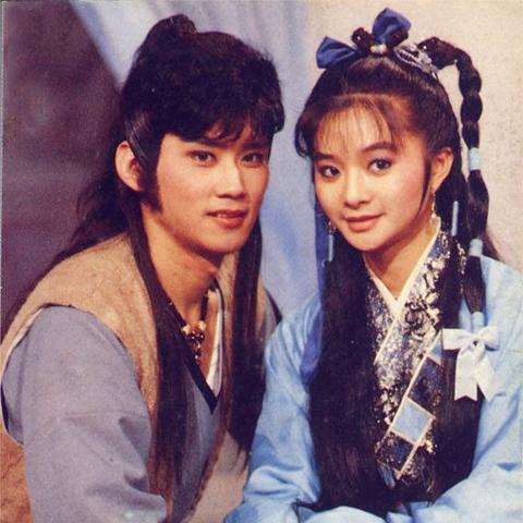 巅峰极速：最新版本什么时候发布，带来了哪些全新功能和优势？