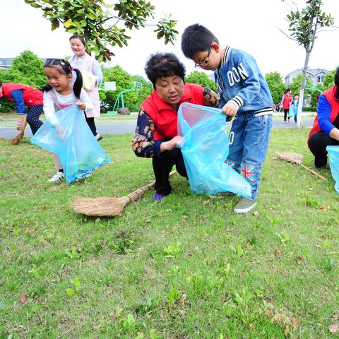 (中国式家长教育孩子)揭秘中国式家长：教育观念、育儿方式及家庭价值观的深度分析