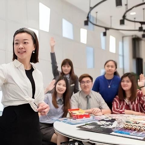 2o24新澳门正版挂牌|探索城市的秘密角落_战术版.3.686